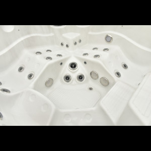 Waterwave Spas Canadian Elite PE742L Ottawa