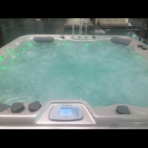 Waterwave Spas Canadian Elite PE742L Ottawa